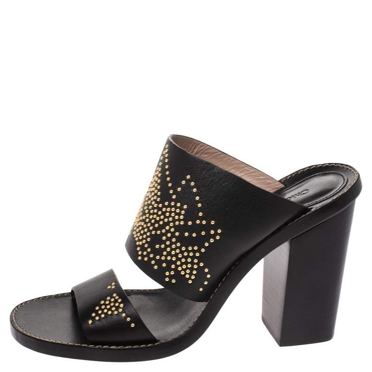 مملوكة مسبقًا Chloe Black Studded Leather Slide Sandals Size 38.5