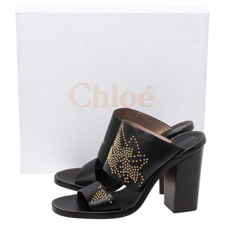 مملوكة مسبقًا Chloe Black Studded Leather Slide Sandals Size 38.5
