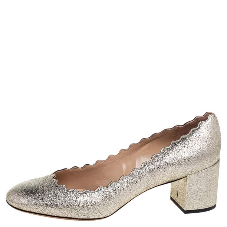 Pre Owned Chloe Gold Leather Lauren Scallop Trim Block Heel Pumps Size 38.5