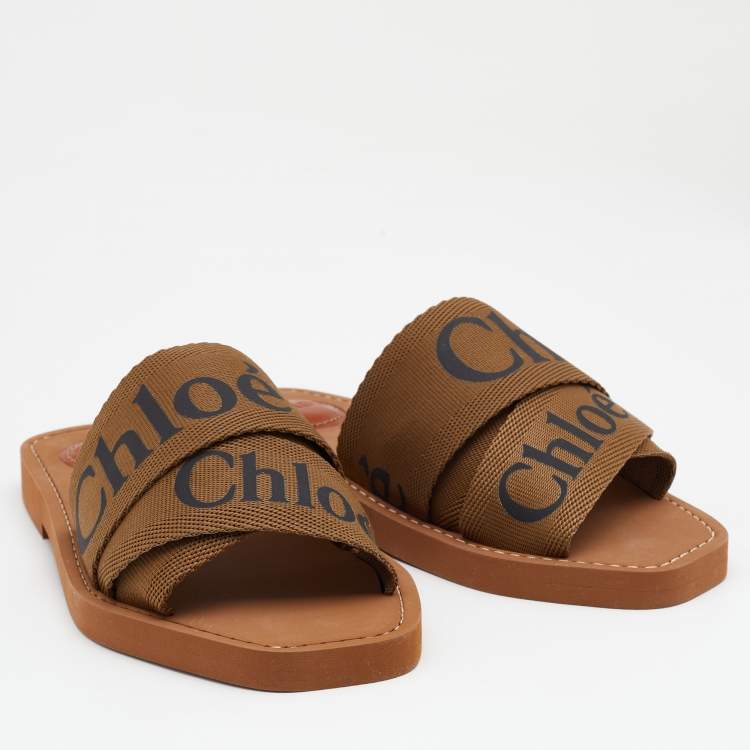 مملوكة مسبقًا Chloe Brown Canvas Logo Ribbon Woody Flat Sandals Size 35
