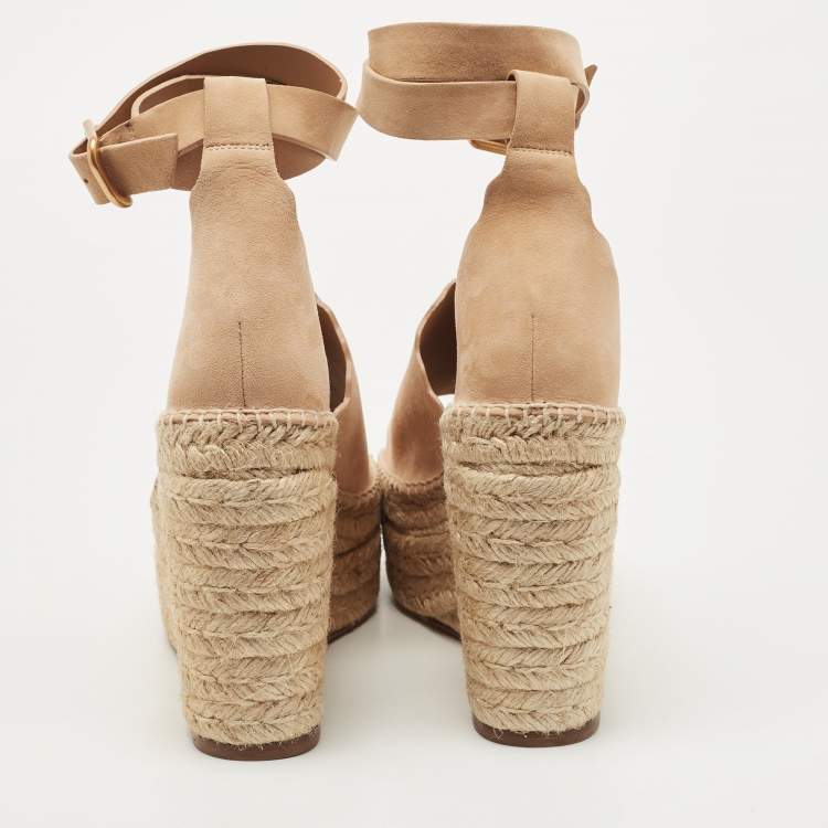 مملوكة مسبقًا Chloe Beige Suede Scalloped Trim Lauren Ankle Wrap Flatform Espadrille Sandals Size 41