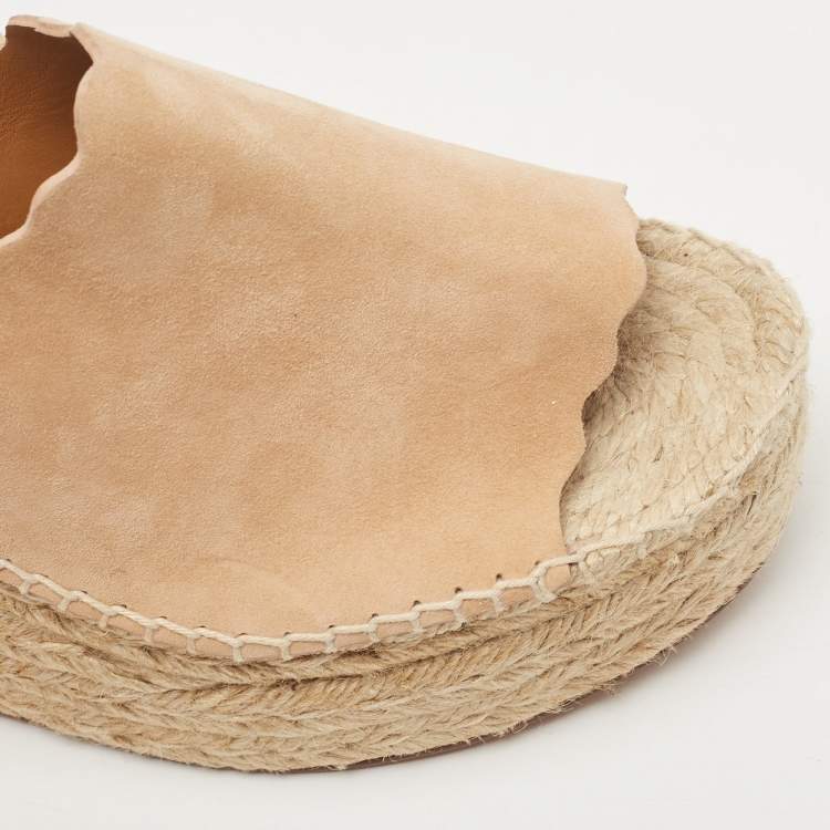 مملوكة مسبقًا Chloe Beige Suede Scalloped Trim Lauren Ankle Wrap Flatform Espadrille Sandals Size 41