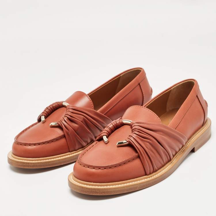 Pre Owned Chloe Brown Leather C Logo Loafers Size 37