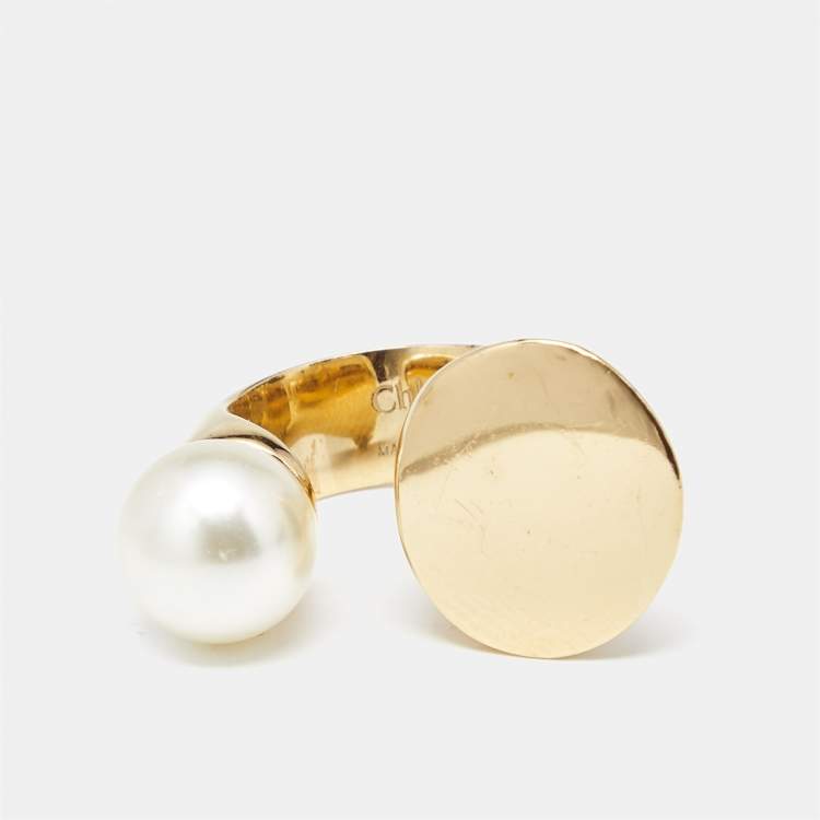 Pre Owned Chloé Darcey Faux Pearl Gold Tone Ring Size 57