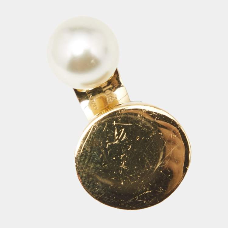 Pre Owned Chloé Darcey Faux Pearl Gold Tone Ring Size 57