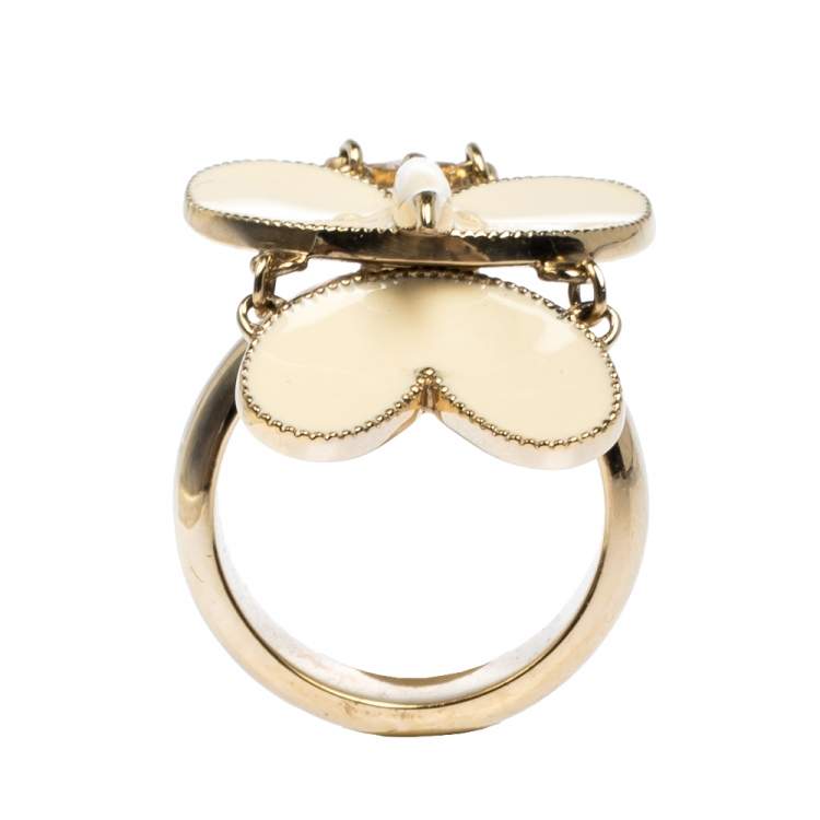 Pre Owned Chloe Butterfly Motif Enamel Gold Tone Ring Size 52.5