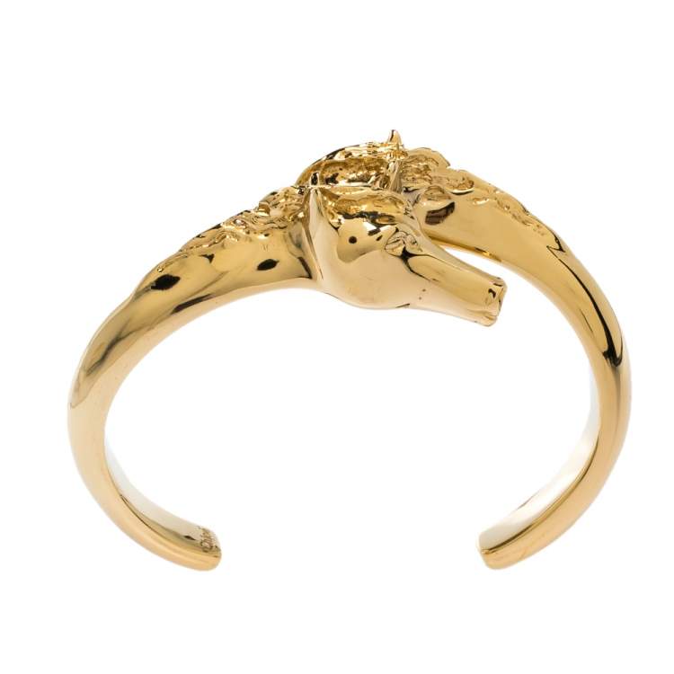 Pre Owned Chloé Gold Tone Double Horse Head Equestrian Open Cuff Bracelet