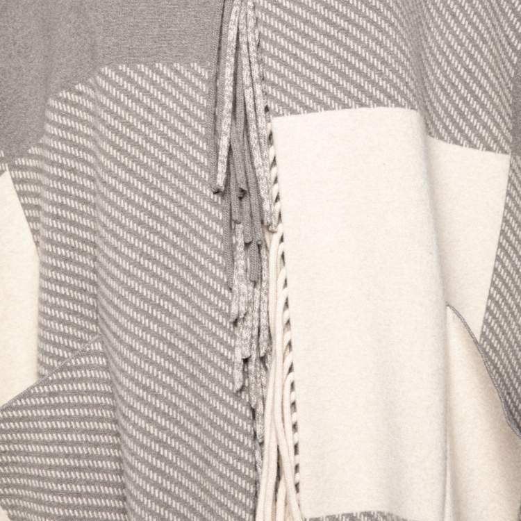Pre Owned Chloe Grey and Beige Wool Fringe Detail Hooded Cape Cardigan XS - S