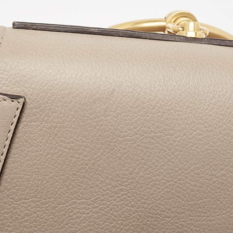 Pre Owned Chloe Beige Leather and Suede Medium Nile Bracelet Top Handle Bag