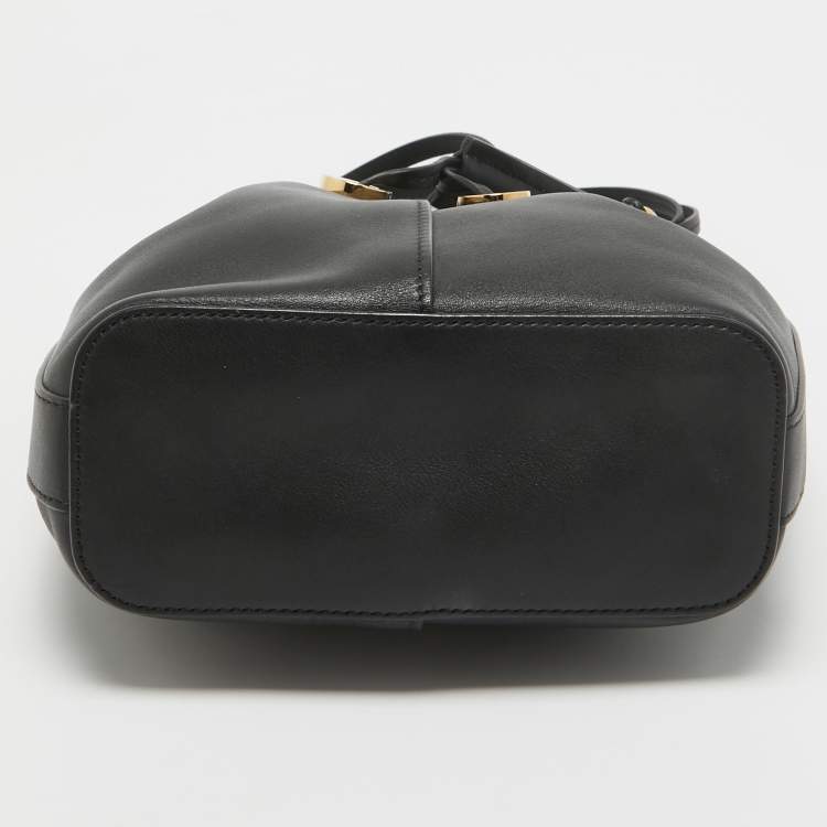 مملوكة مسبقًا Chloe Black Leather Gala Bucket Bag