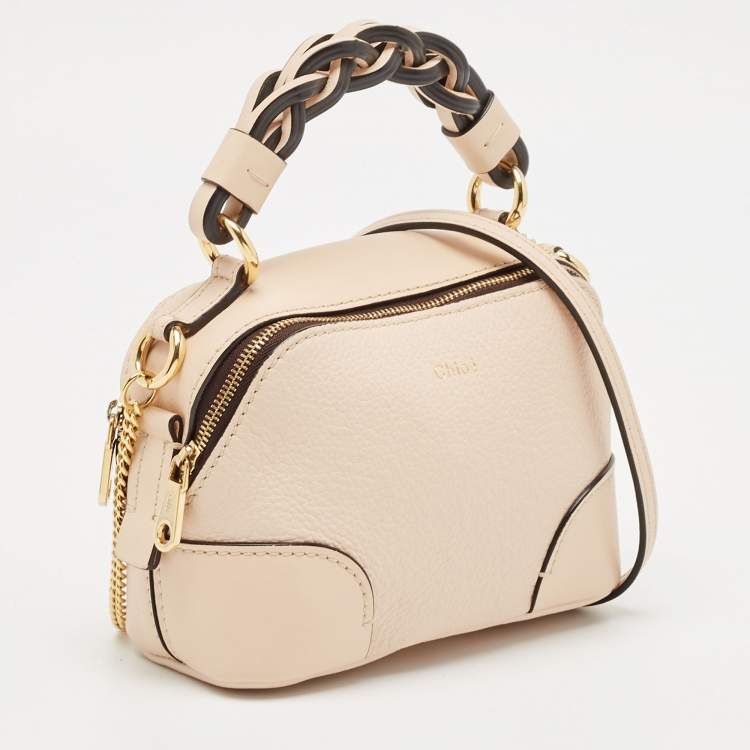 Pre Owned Chloe Beige Leather Mini Daria Chain Bag
