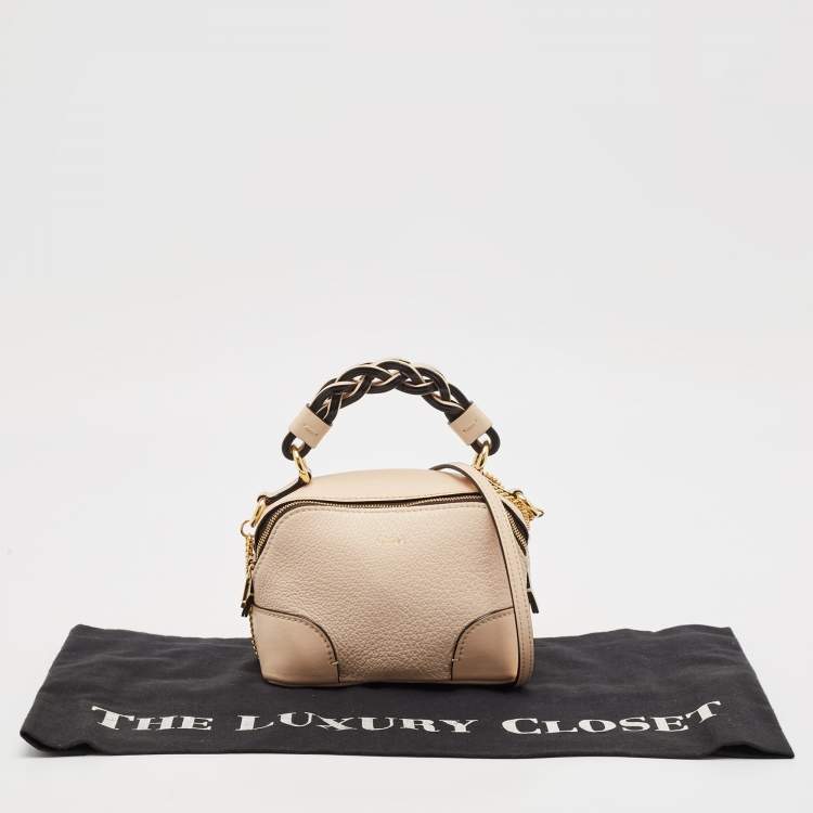 Pre Owned Chloe Beige Leather Mini Daria Chain Bag