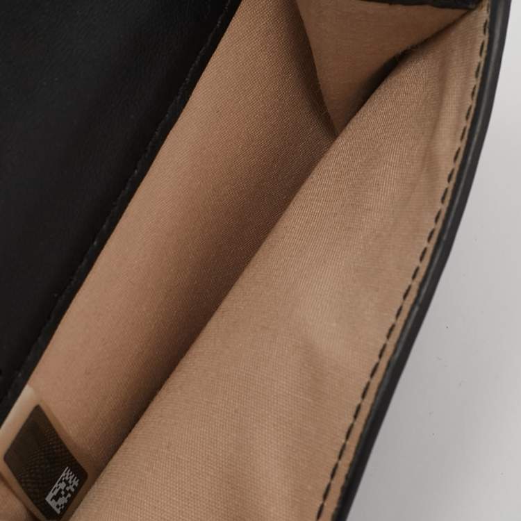 Pre Owned Chloe Black Leather C Trifold Wallet