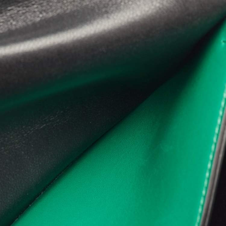 Pre Owned Chloe Elle Small Green Leather Flap Clutch