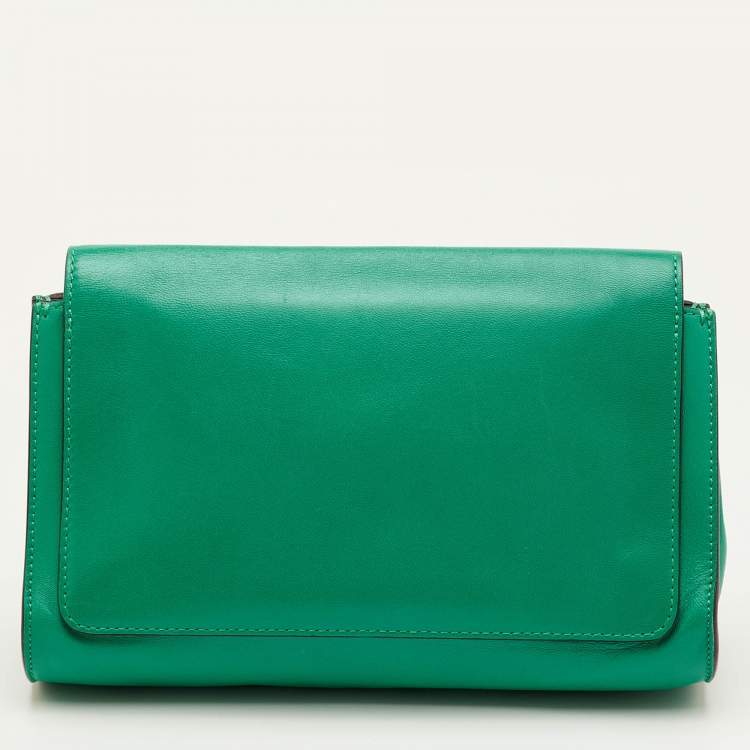 Pre Owned Chloe Elle Small Green Leather Flap Clutch