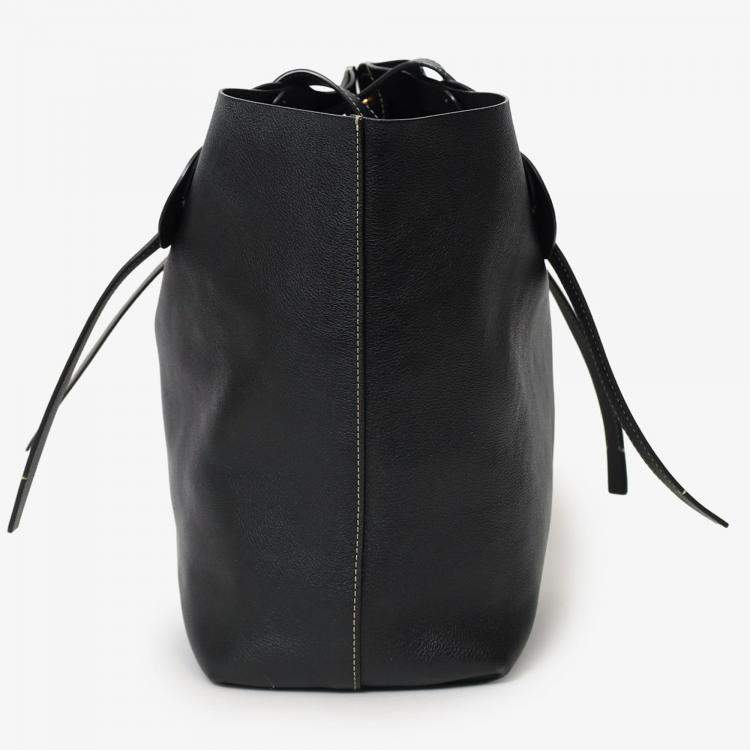 Pre Owned Chloe Black Darryle Tote Bag
