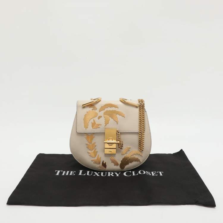 مملوكة مسبقًا Chloe Palm Embellished Drew Small Light Beige Leather Shoulder Bags