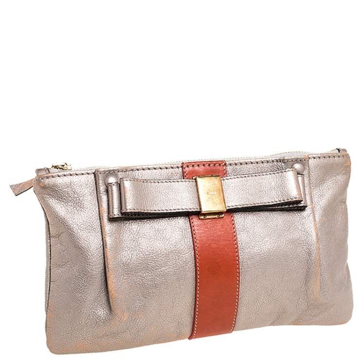 Pre Owned Chloe Metallic Silver Leather Nicosi Pouch