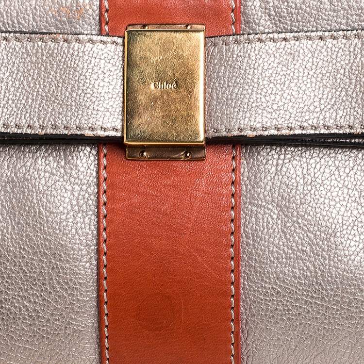 Pre Owned Chloe Metallic Silver Leather Nicosi Pouch