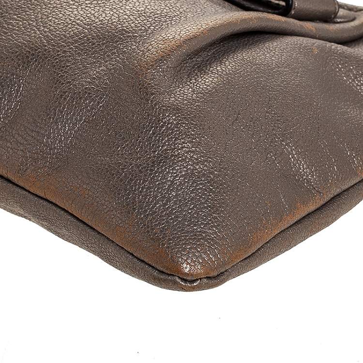 Pre Owned Chloe Metallic Silver Leather Nicosi Pouch