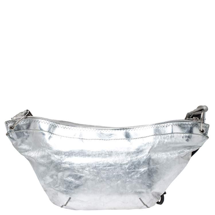 Pre Owned Chloe Metallic Silver Leather Fanny Crossbody Bag 