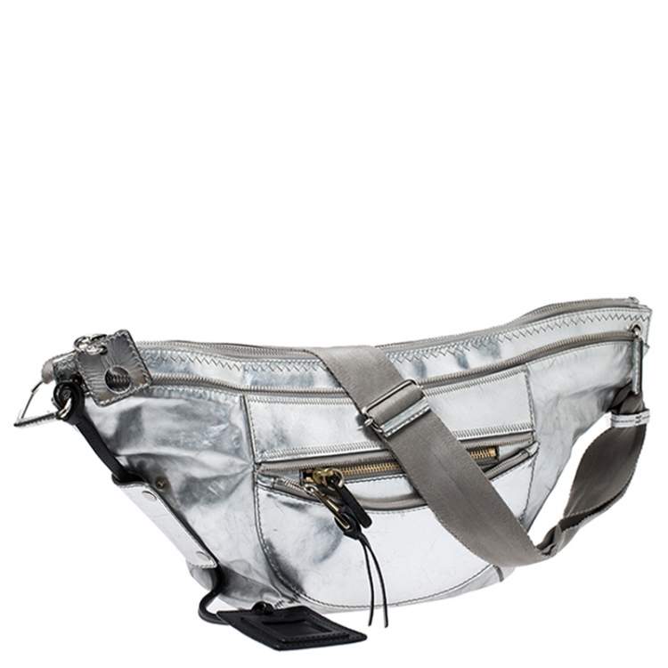 Pre Owned Chloe Metallic Silver Leather Fanny Crossbody Bag 