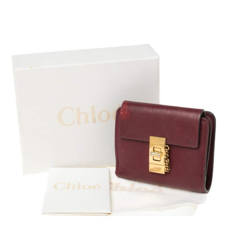 Pre Owned Chloe Burgundy Leather Drew Compact Wallet