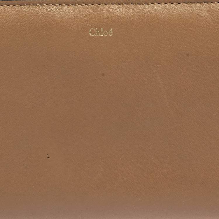 Pre Owned Chloe Beige/Gold Leather Baylee Zip Around Wallet