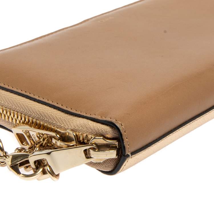 Pre Owned Chloe Beige/Gold Leather Baylee Zip Around Wallet