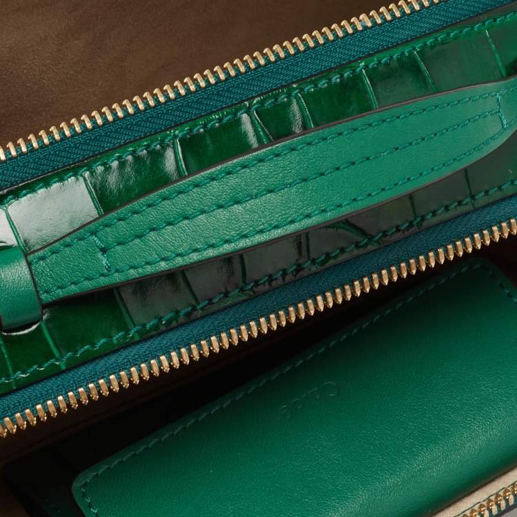 Pre Owned Chloe Green Croc Embossed Leather Mini C Vanity Shoulder Bag