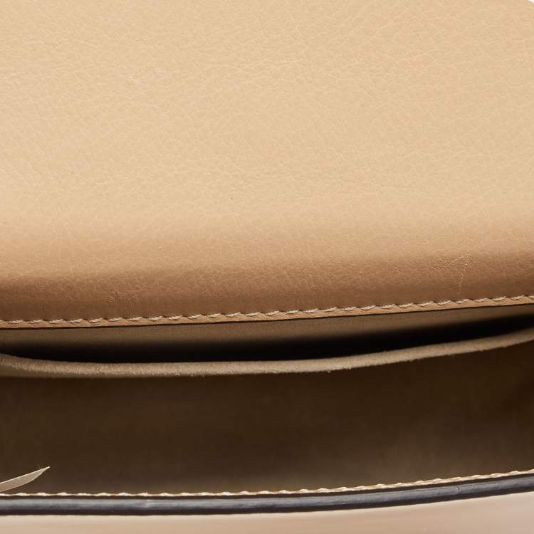 Pre Owned Chloe Beige Patent Leather and Suede Nile Bracelet Clutch Bag