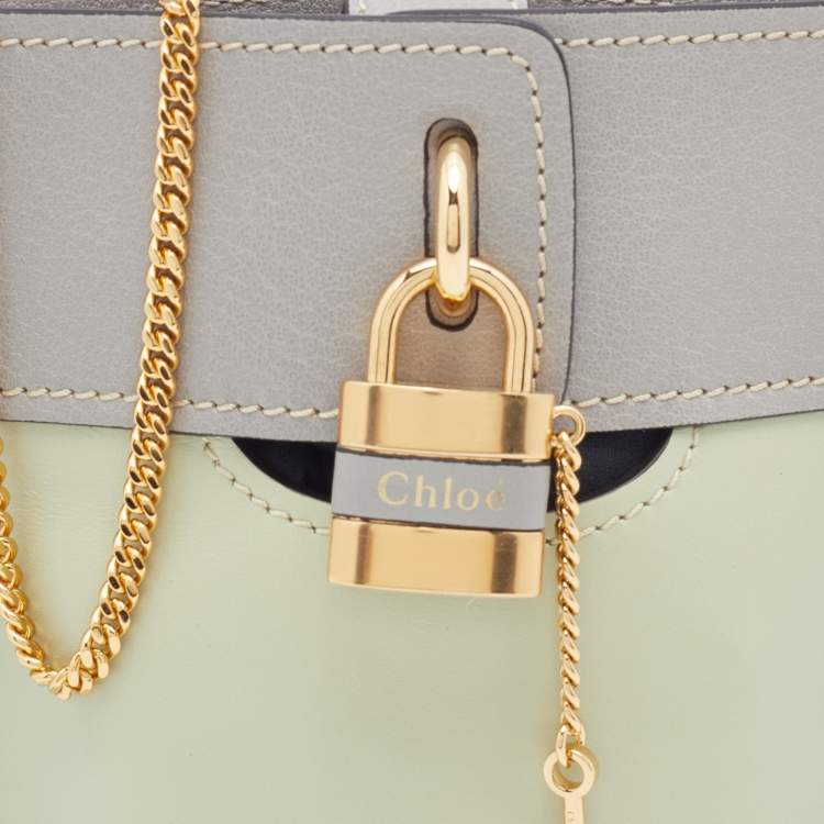 Pre Owned Chloe Green/Grey Leather Padlock Chain Bucket Bag