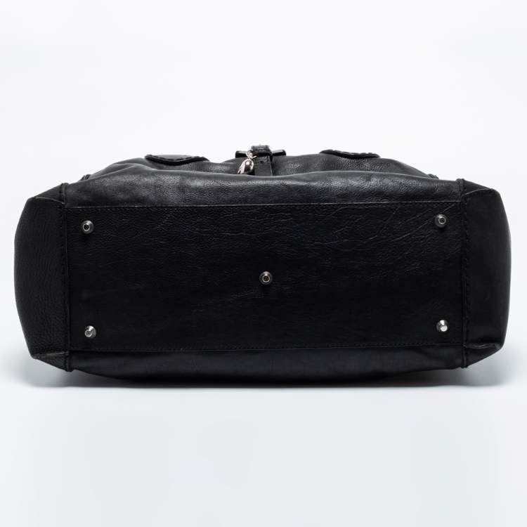 Pre Owned Chloe Black Leather Heart Charm Flap Satchel
