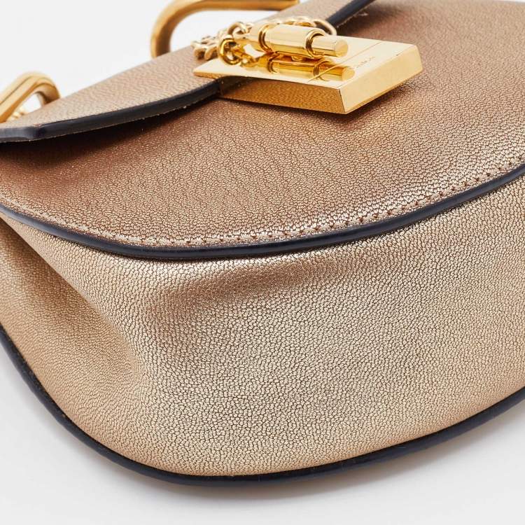 Pre Owned Chloe Metallic Gold Leather Mini Drew Chain Crossbody Bag