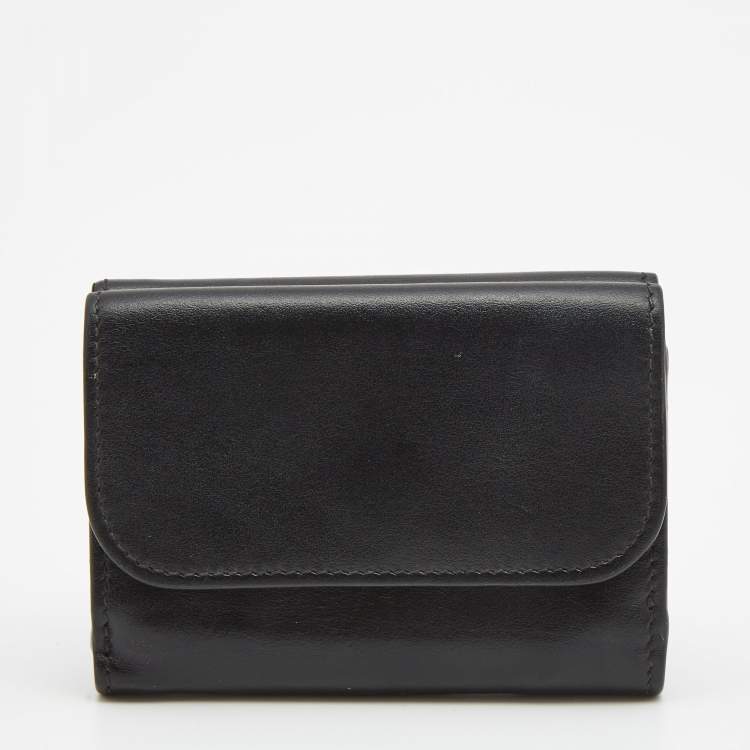Pre Owned Chloe Black Leather Small C Trifold Wallet