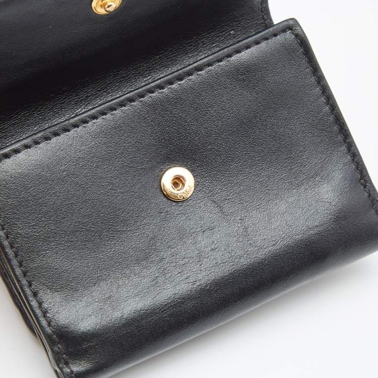 Pre Owned Chloe Black Leather Small C Trifold Wallet