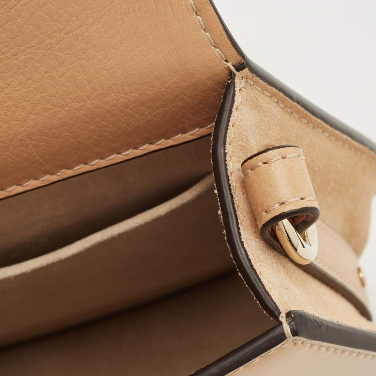 Pre Owned Chloe Beige Glazed Leather Small Nile Bracelet Shoulder Bag