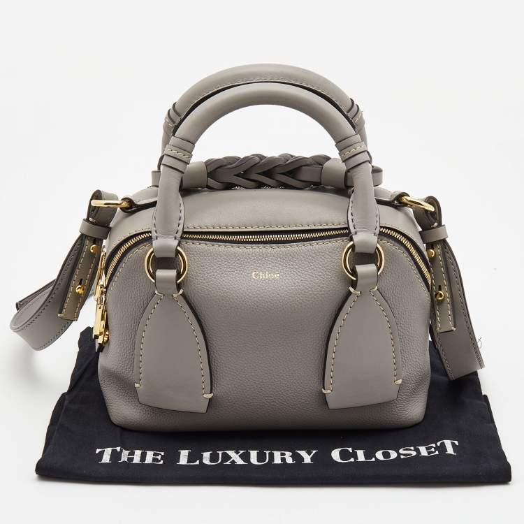 Pre Owned Chloe Grey Leather Small Daria Shoulder Bag