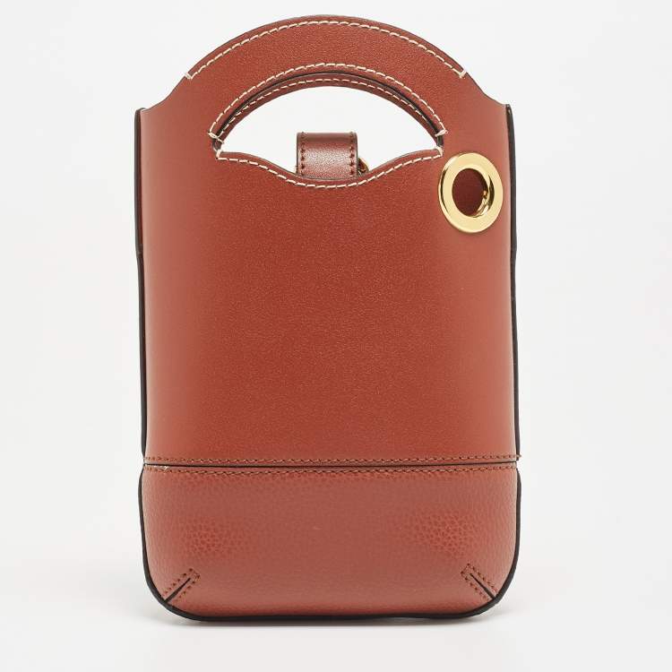 مملوكة مسبقًا Chloe Brown Leather Small Walden Phone Pouch