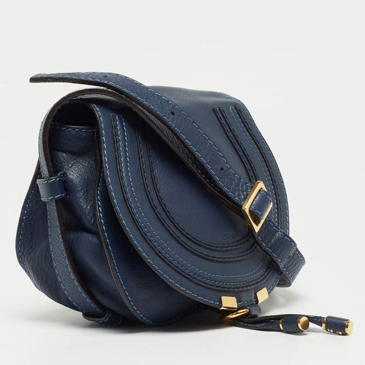 مملوكة مسبقًا Chloe Navy Blue Leather Mini Marcie Crossbody Bag