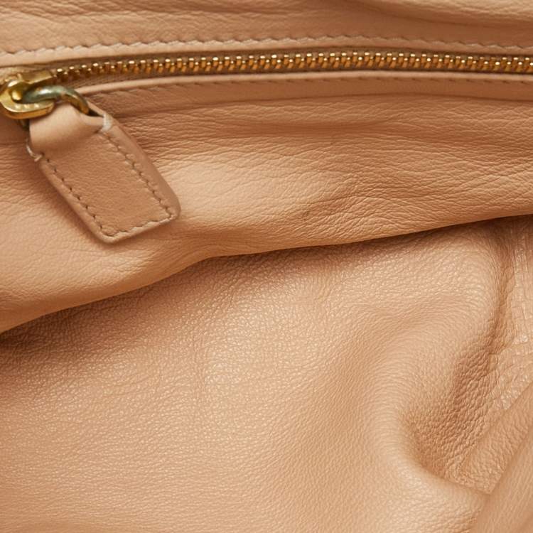 مملوكة مسبقًا Chloe Black/Gold Velvet Metal Detail Flap Bag