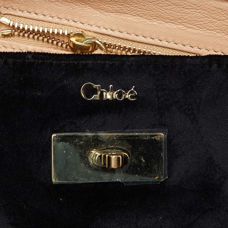 مملوكة مسبقًا Chloe Black/Gold Velvet Metal Detail Flap Bag