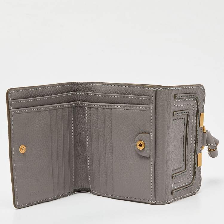 Pre Owned Chloe Grey Leather Marcie Compact Wallet