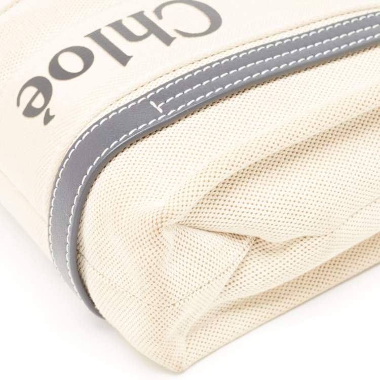 مملوكة مسبقًا Chloe Beige/Black Canvas and Leather Small Woody Tote