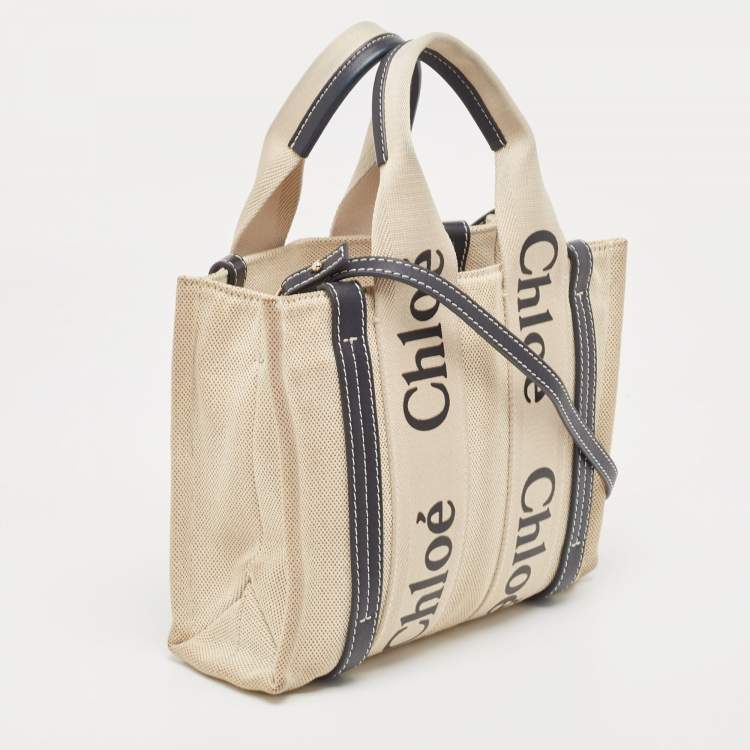 مملوكة مسبقًا Chloe Beige/Black Canvas and Leather Small Woody Tote