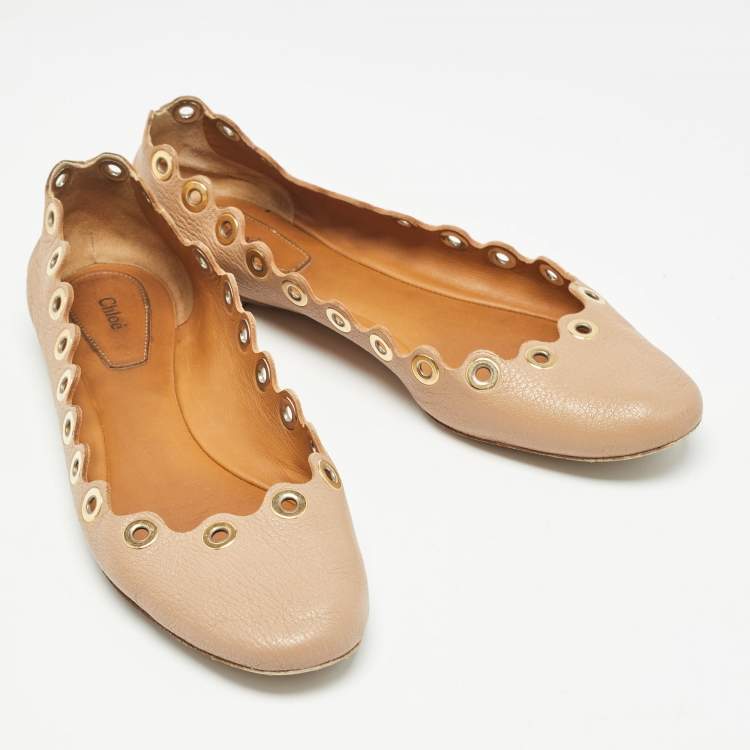 Pre Owned Chloe Beige Scalloped Leather Eyelet Detail Ballet Flats Size 37.5