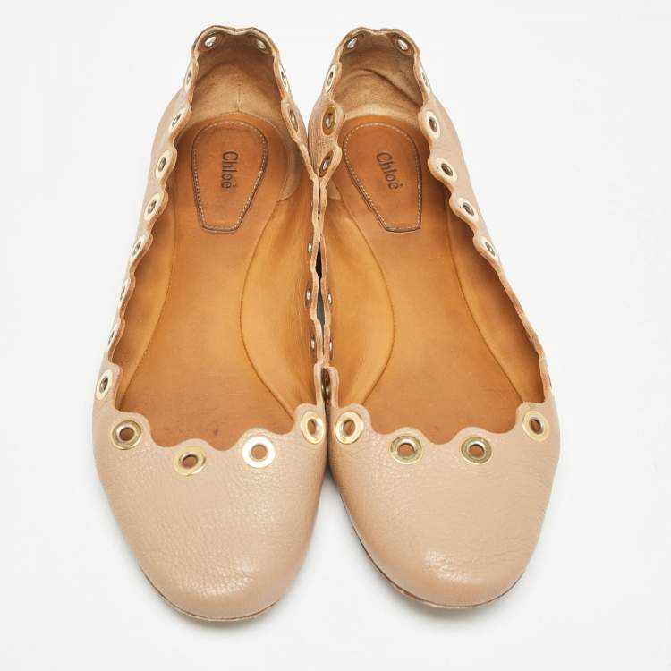 Pre Owned Chloe Beige Scalloped Leather Eyelet Detail Ballet Flats Size 37.5