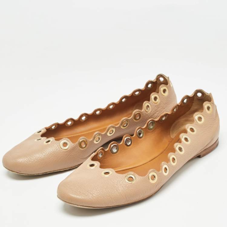 Pre Owned Chloe Beige Scalloped Leather Eyelet Detail Ballet Flats Size 37.5