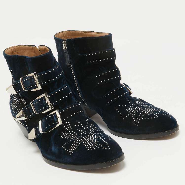 مملوكة مسبقًا Chloe Dark Blue Velvet Susanna Ankle Boots Size 40