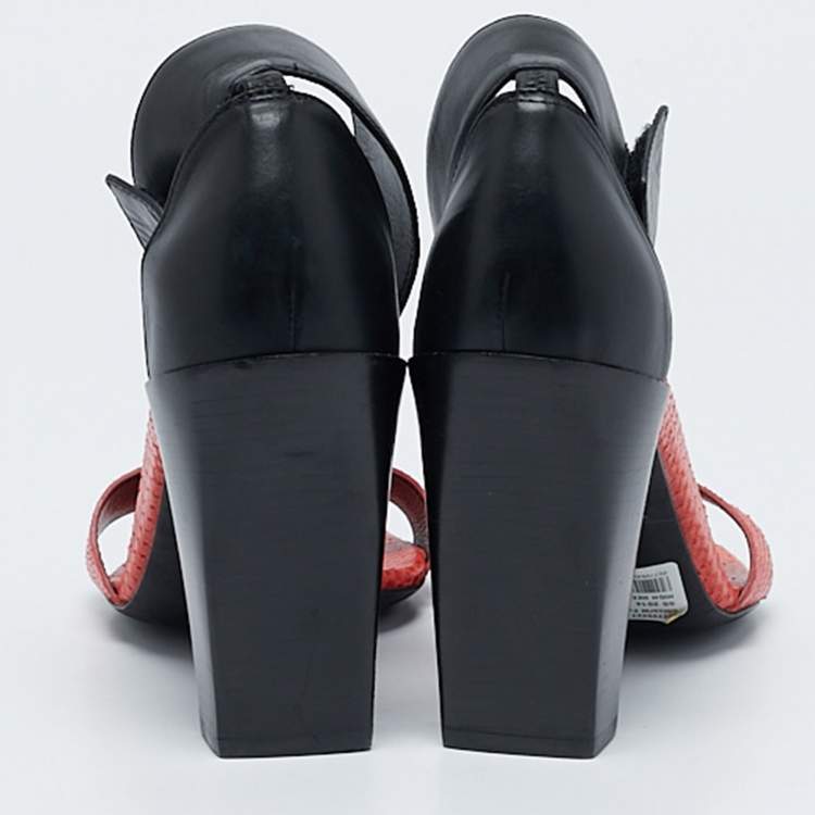 Pre Owned Chloe Black/Orange Leather and Snakeskin Leather Ankle Strap Sandals Size 39